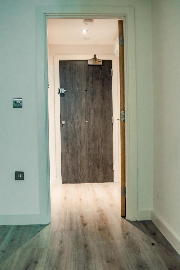 Bv Cosy Basement Apartment At Conditioning House Bradford  Esterno foto